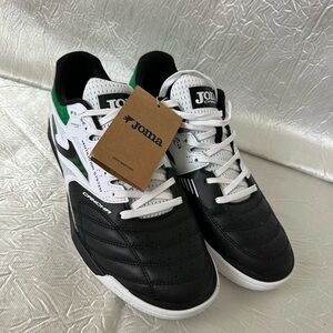 Joma Men's Black and White Sneakers